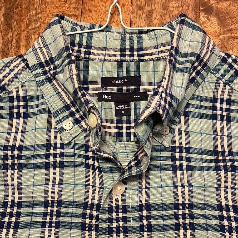 Gap Mens small button down